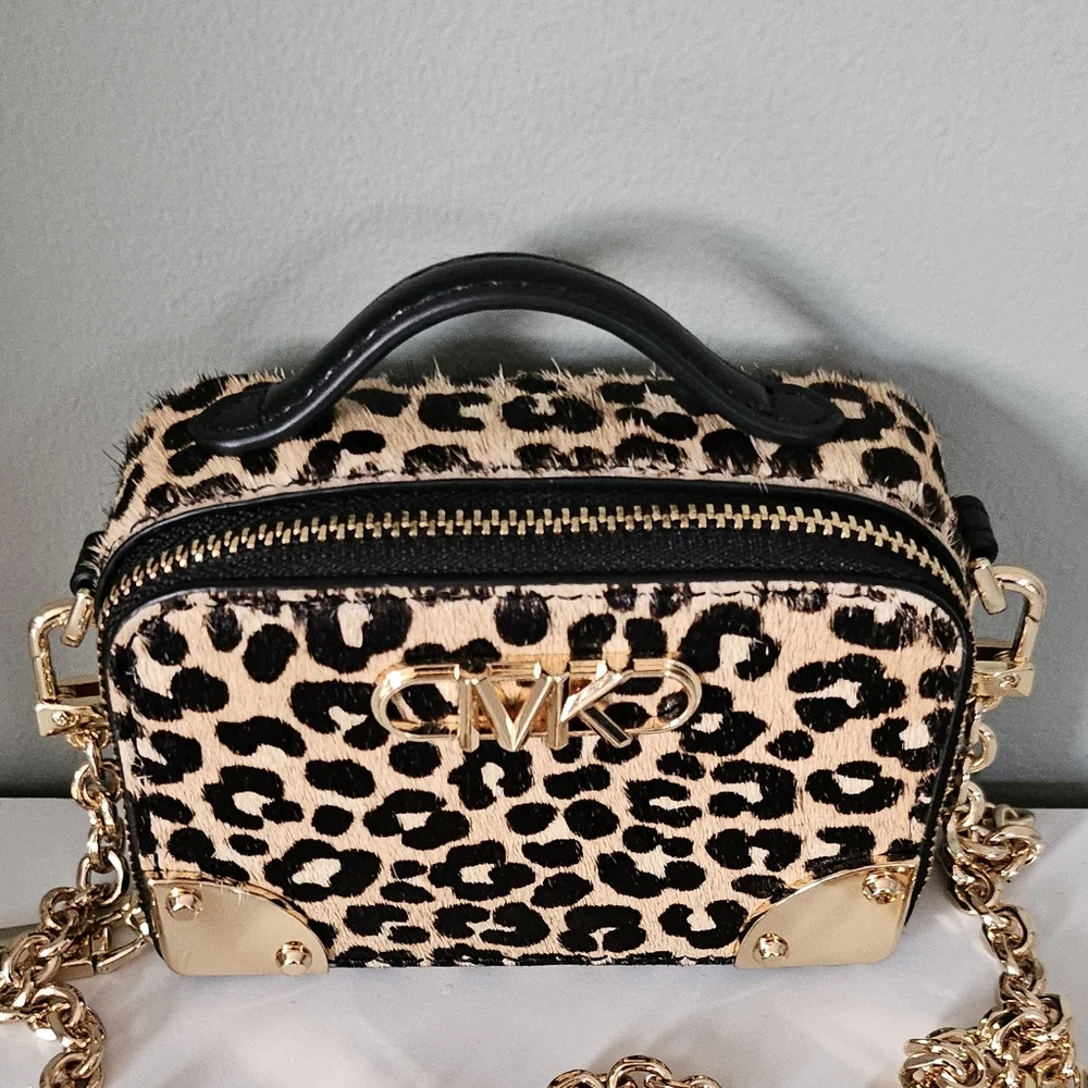 Michael Kors Estelle Micro Leather Trunk Mini Bag - Picture 4 of 12